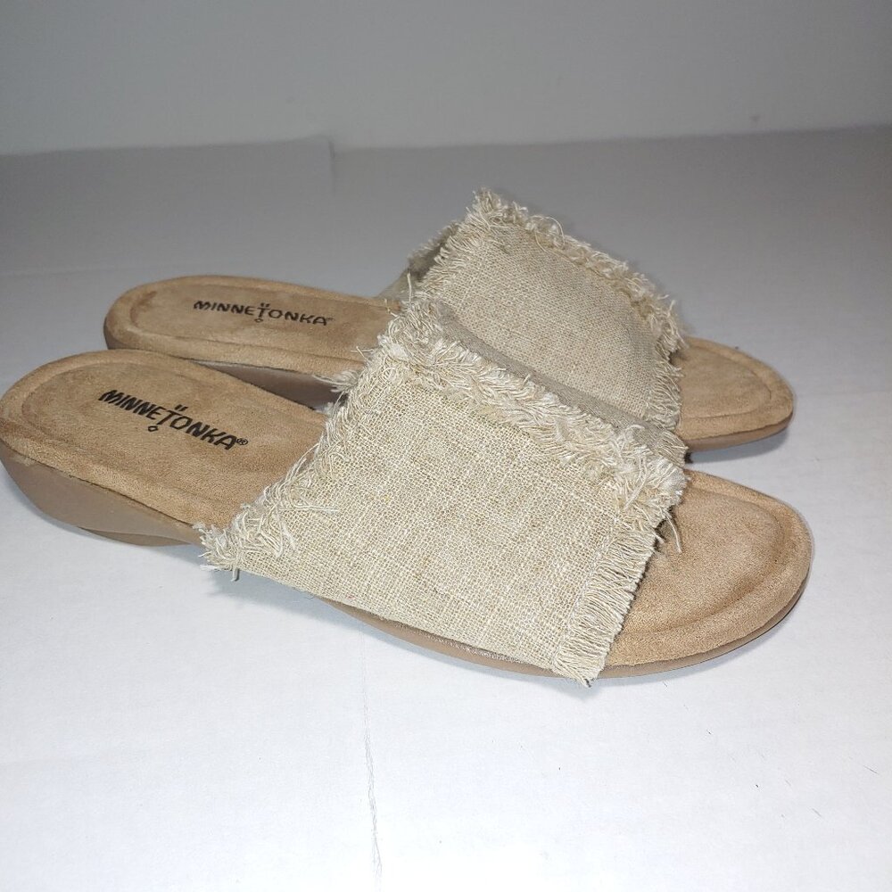 Minnetonka Frayed Fabric Canvas Upper Slip On Sandals Oatmeal Size 8WW